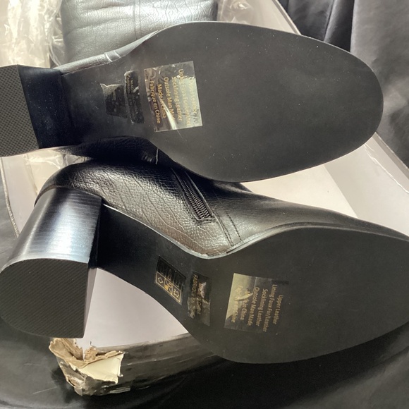 Jeffrey Campbell over the knee black faux shearling lined bridle boots 9 M - Picture 3 of 8